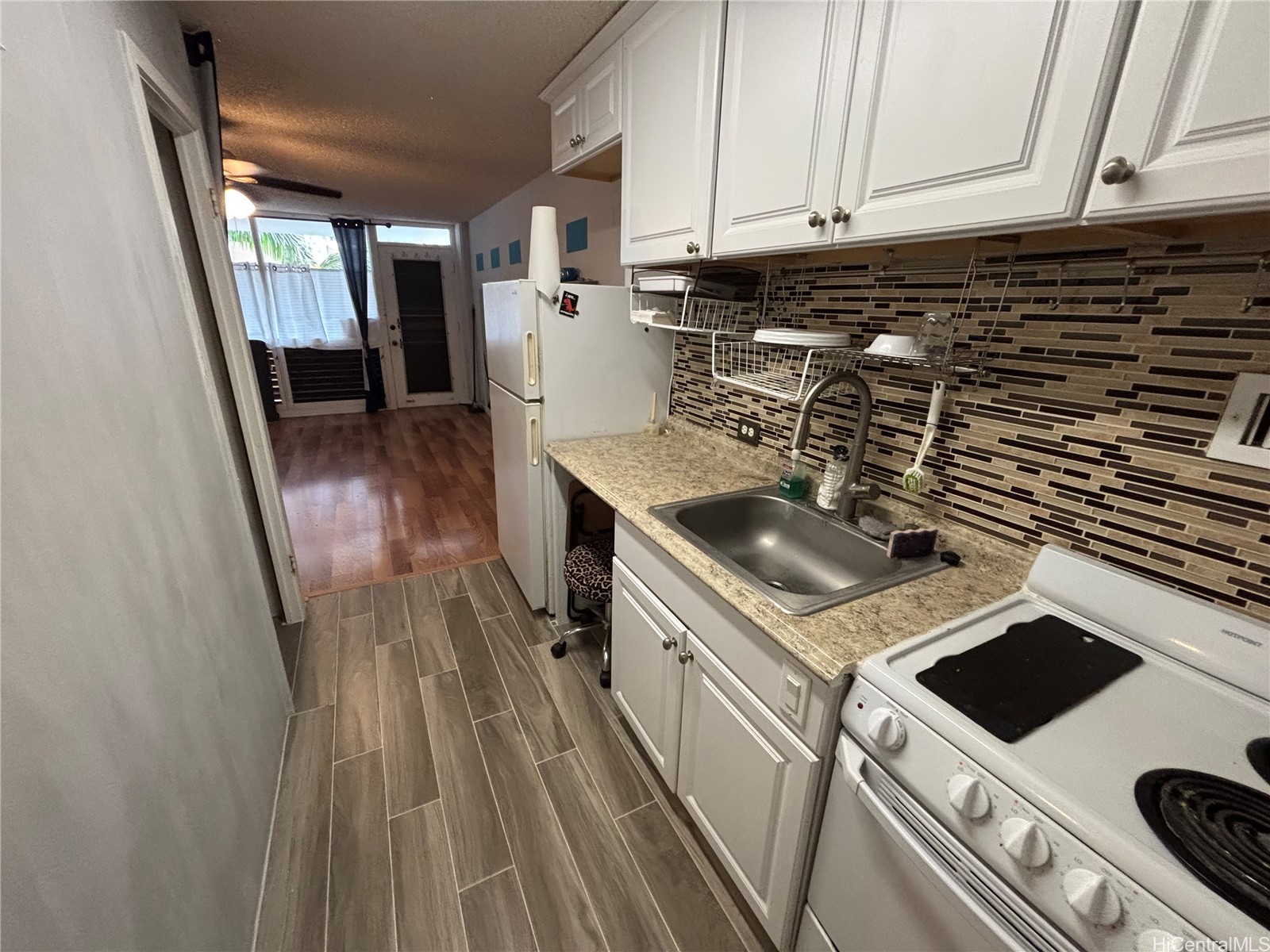 1720 Ala Moana Boulevard 304a Property Photo 9