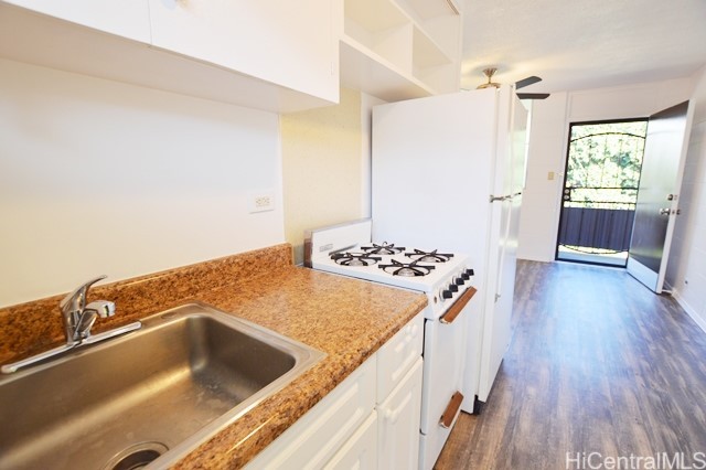 1837 Young Street E Property Photo 7