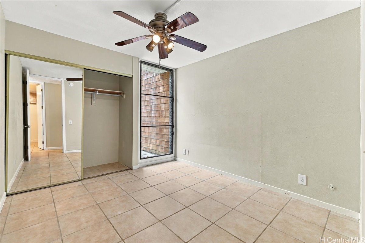 1015 Aoloa Place 204 Property Photo 11