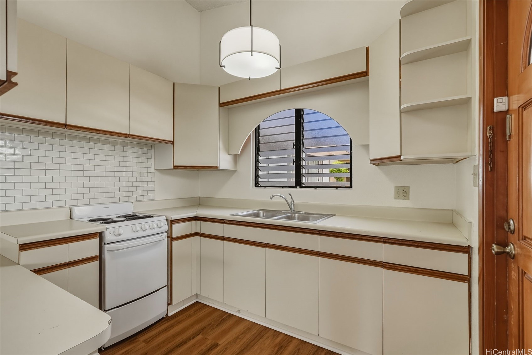 1135 Aikoo Place A Property Photo 4