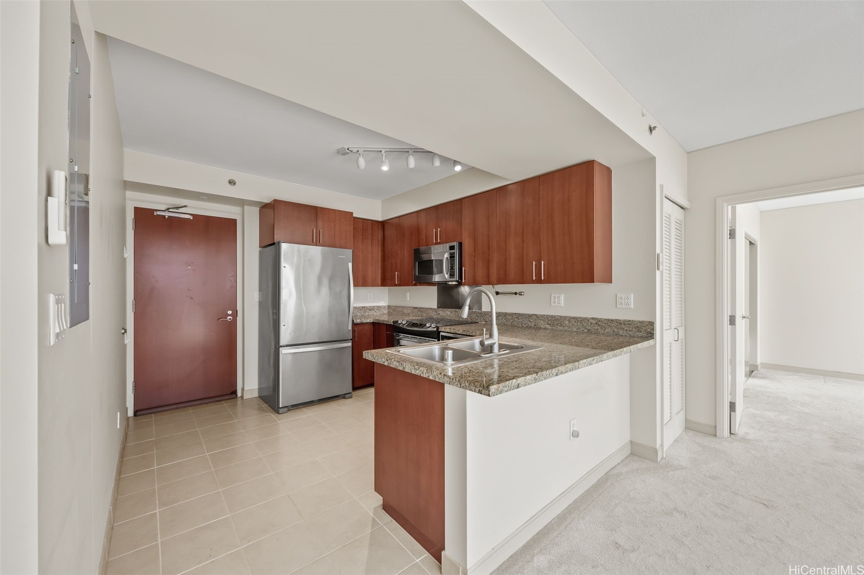 909 Kapiolani Boulevard 2103 Property Photo 4