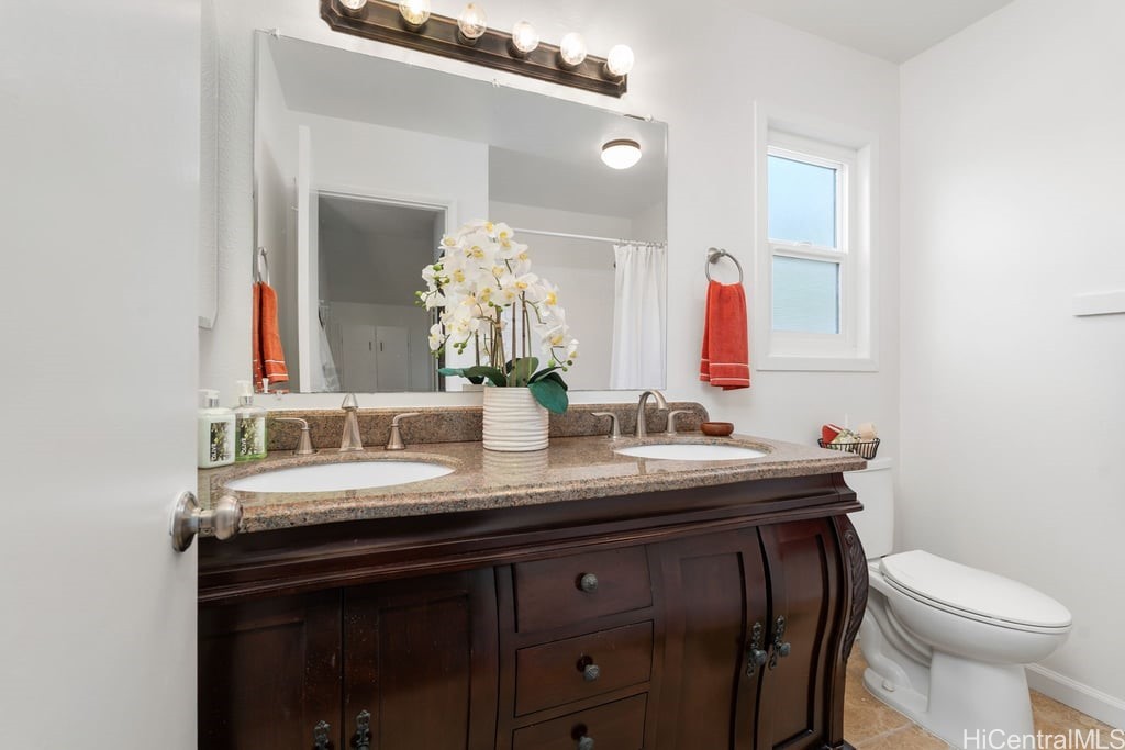 1330 Kuuna Place Property Photo 11