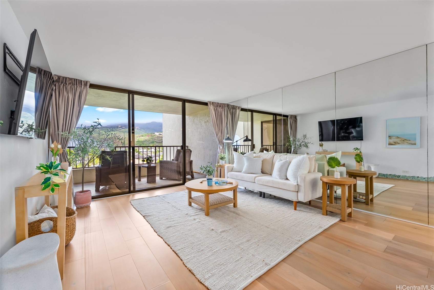 500 Lunalilo Home Road 16c Property Photo 1