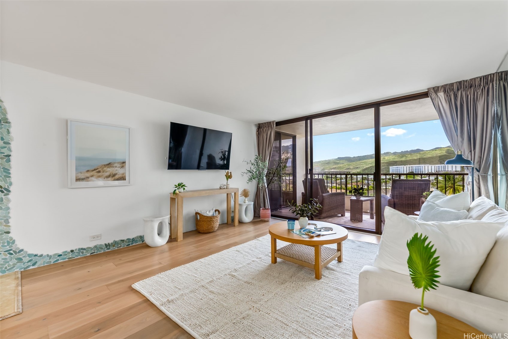 500 Lunalilo Home Road 16c Property Photo 3