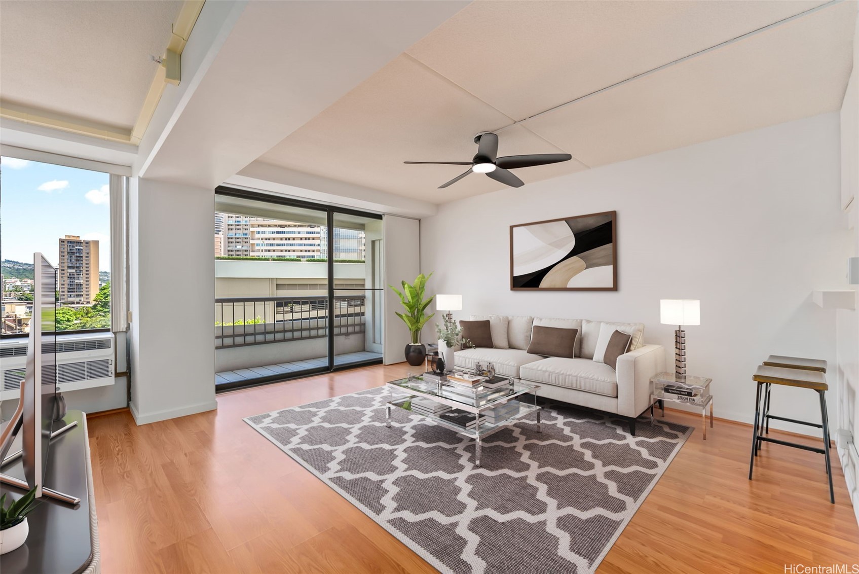 2333 Kapiolani Boulevard 604 Property Photo 1
