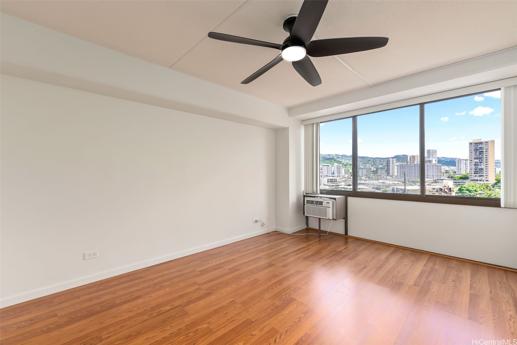 2333 Kapiolani Boulevard 604 Property Photo 11