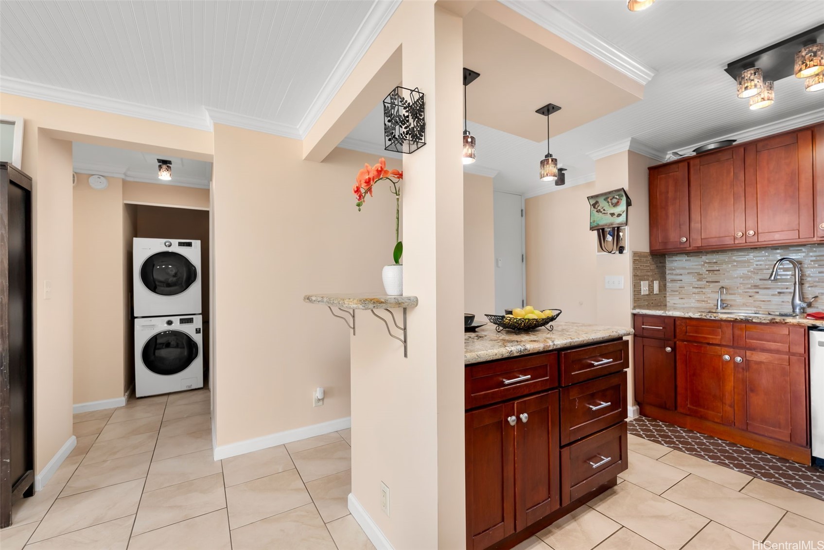 2121 Ala Wai Boulevard 1001 Property Photo 9