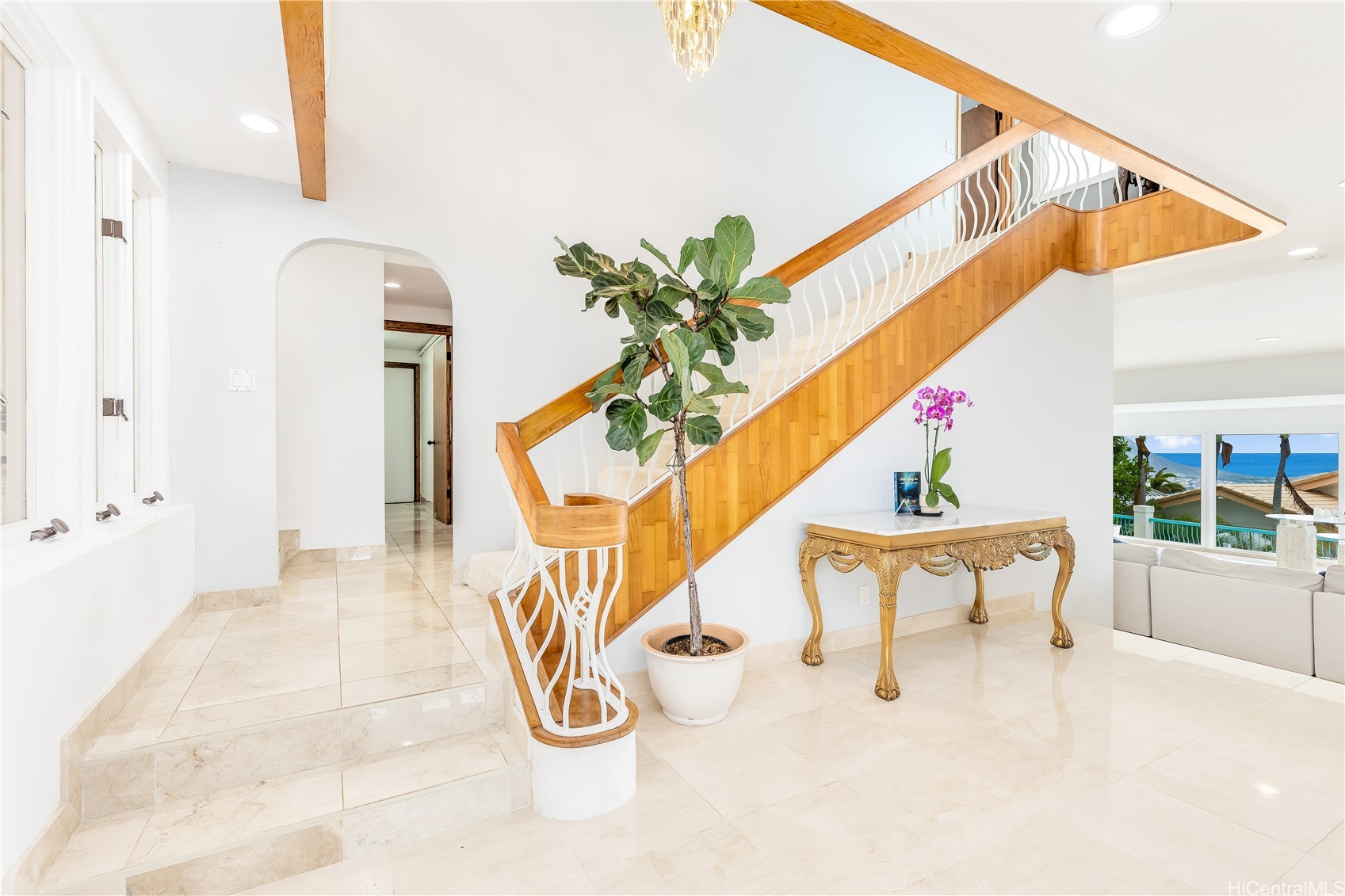 869 Ikena Circle Property Photo 15