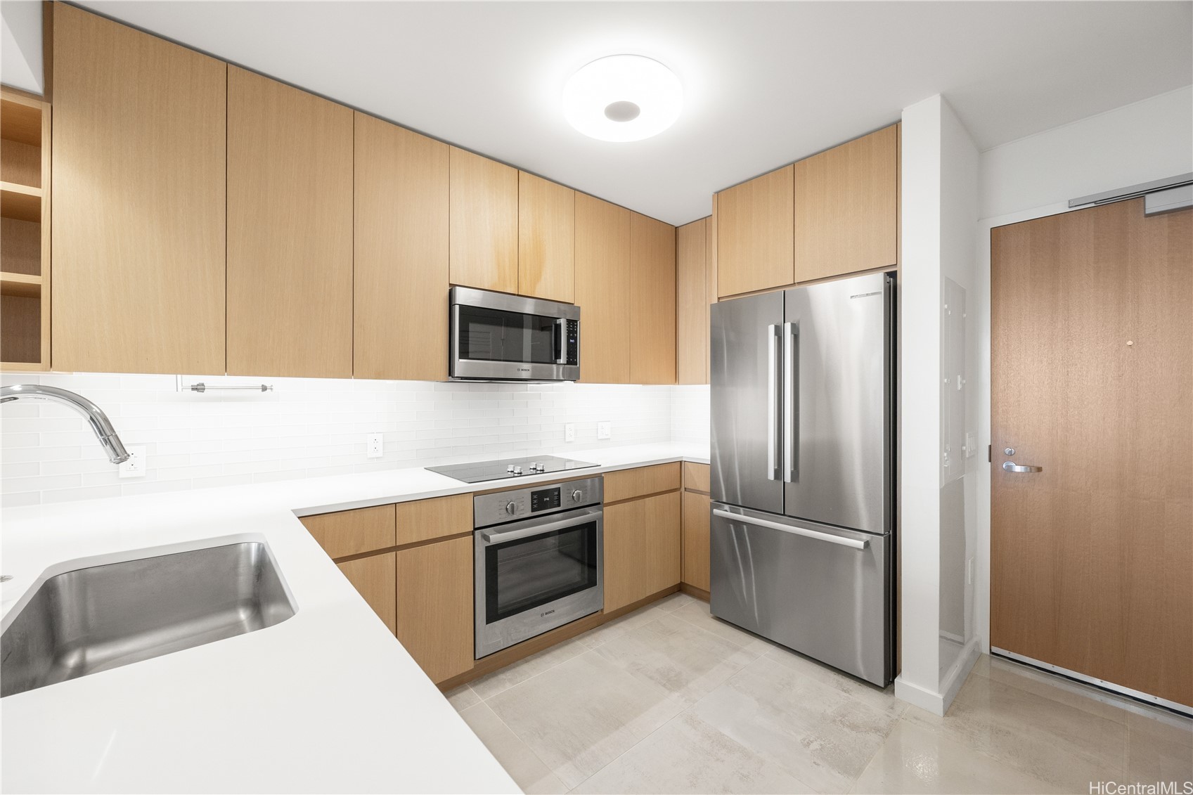 202615779 Property Photo 3