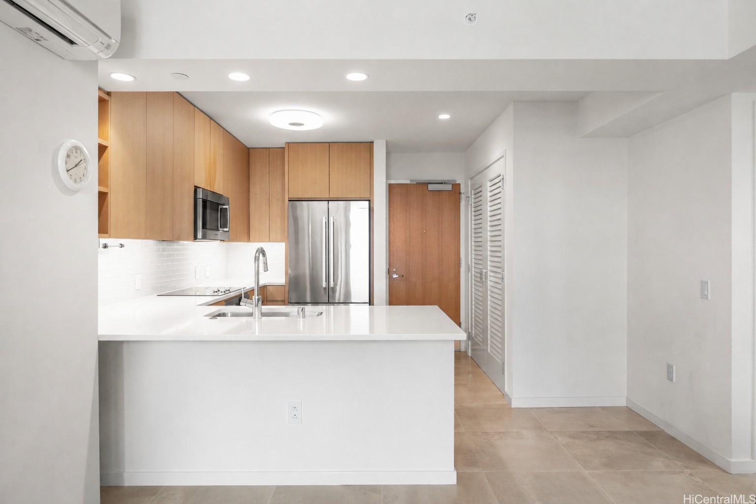 202615779 Property Photo 4