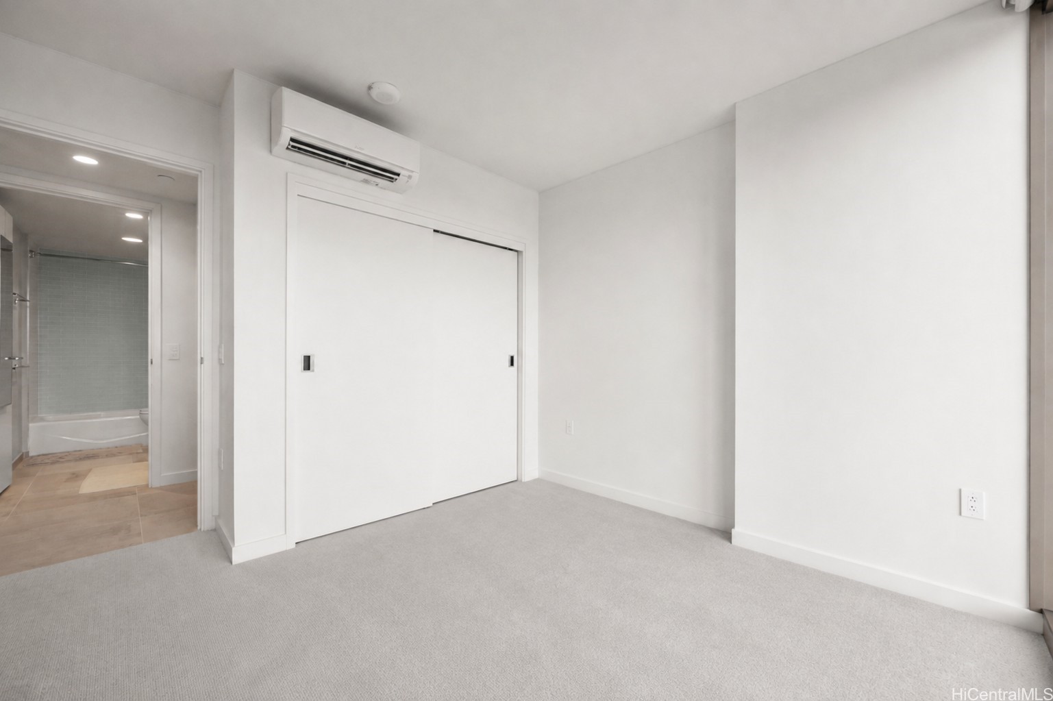 202615779 Property Photo 12