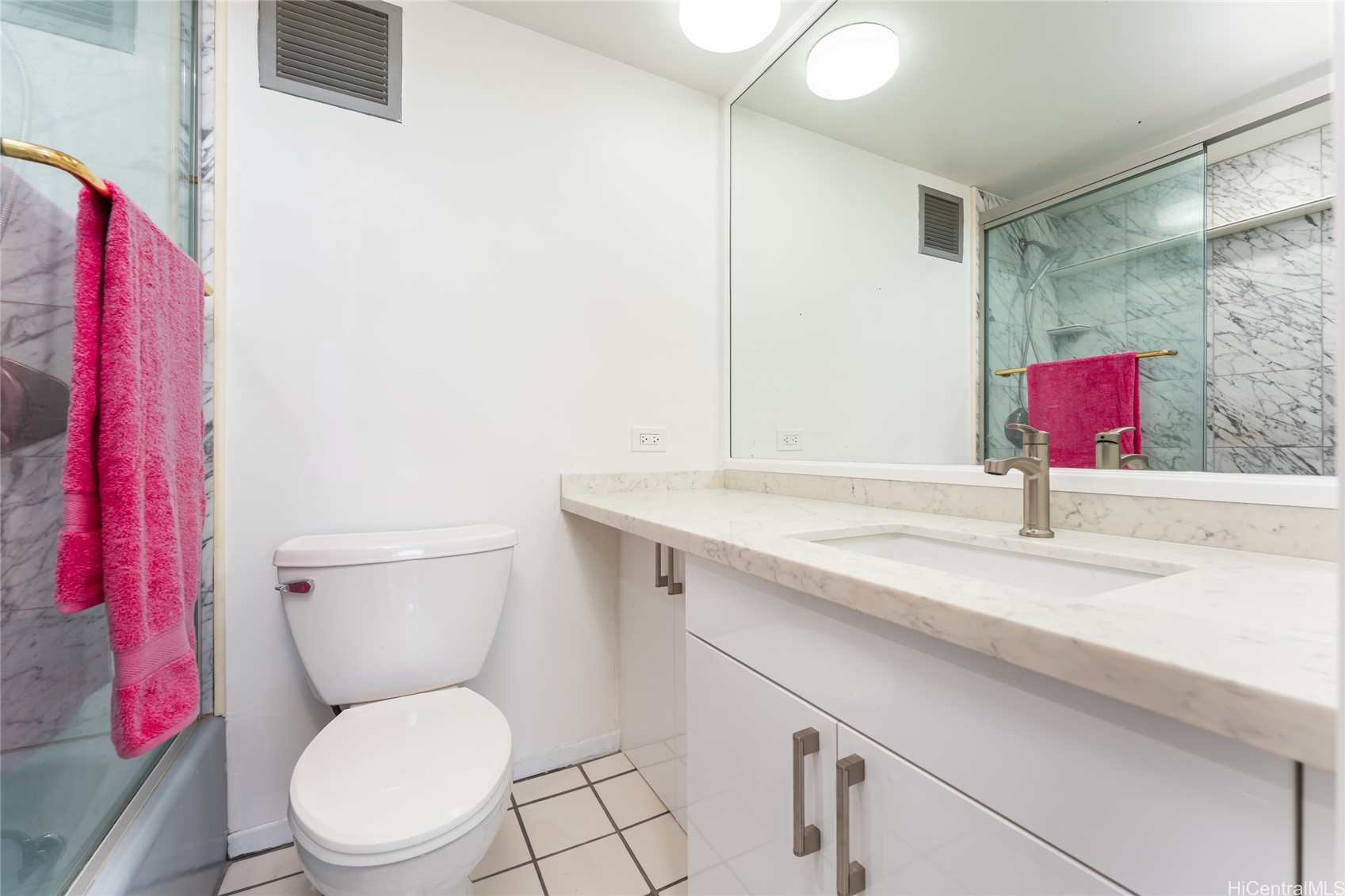500 University Avenue 320 Property Photo 15