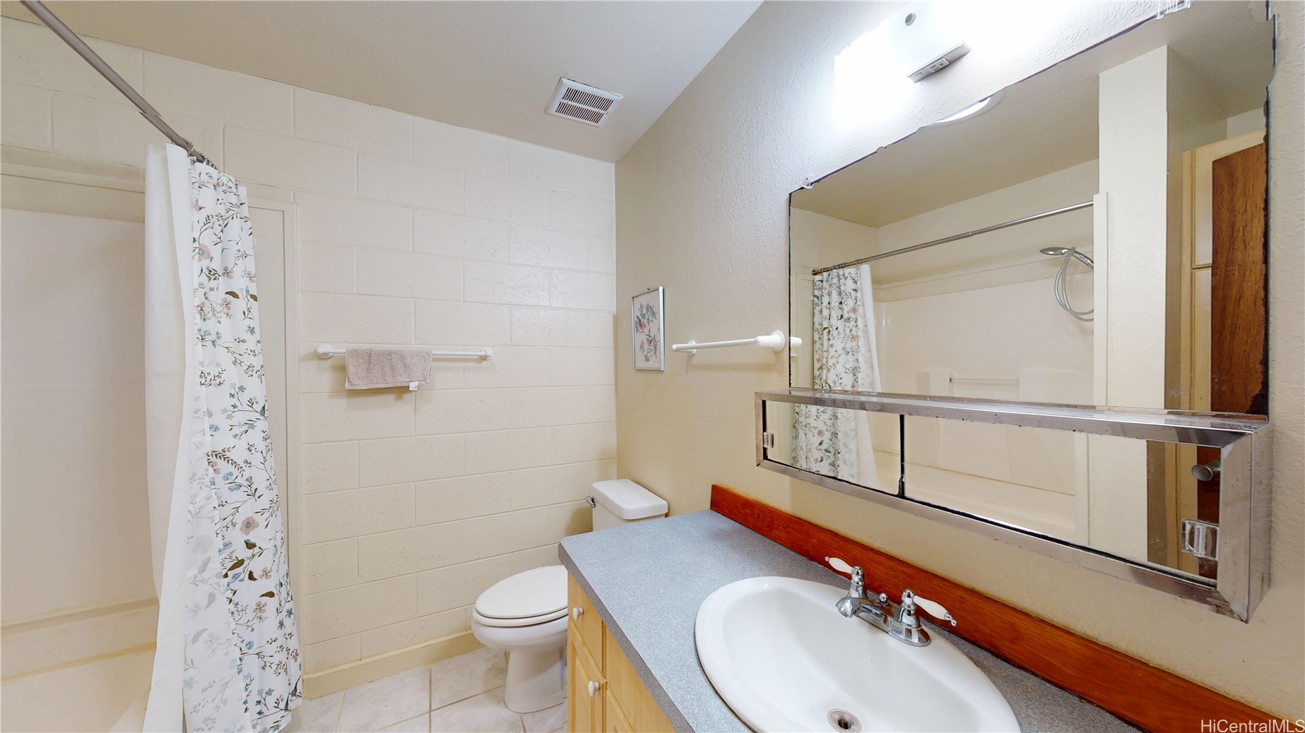 663 Kalaau Place Property Photo 9