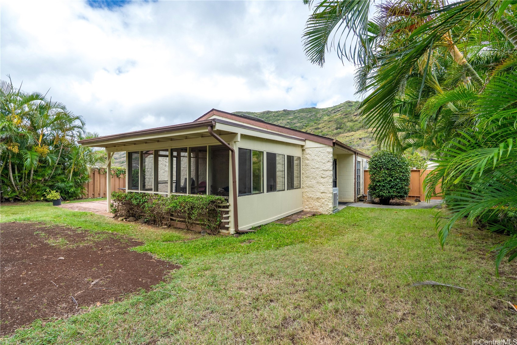 663 Kalaau Place Property Photo 20