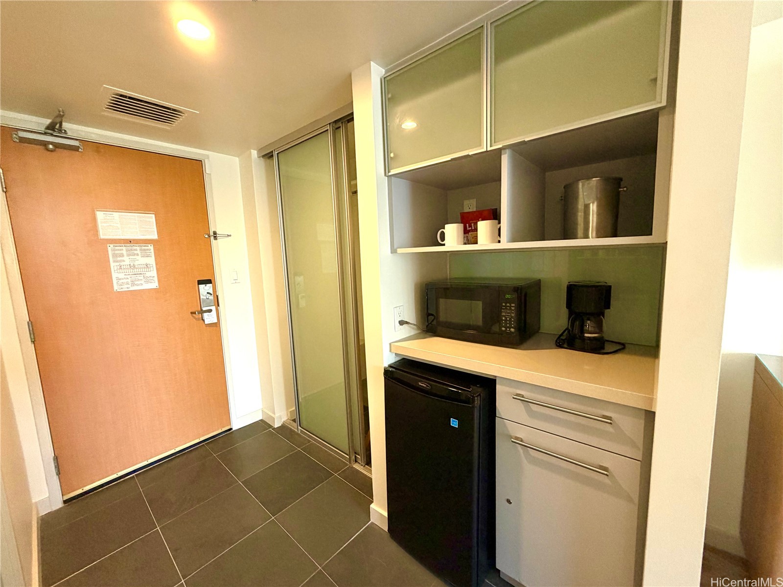 410 Atkinson Drive 2016 Property Photo 13
