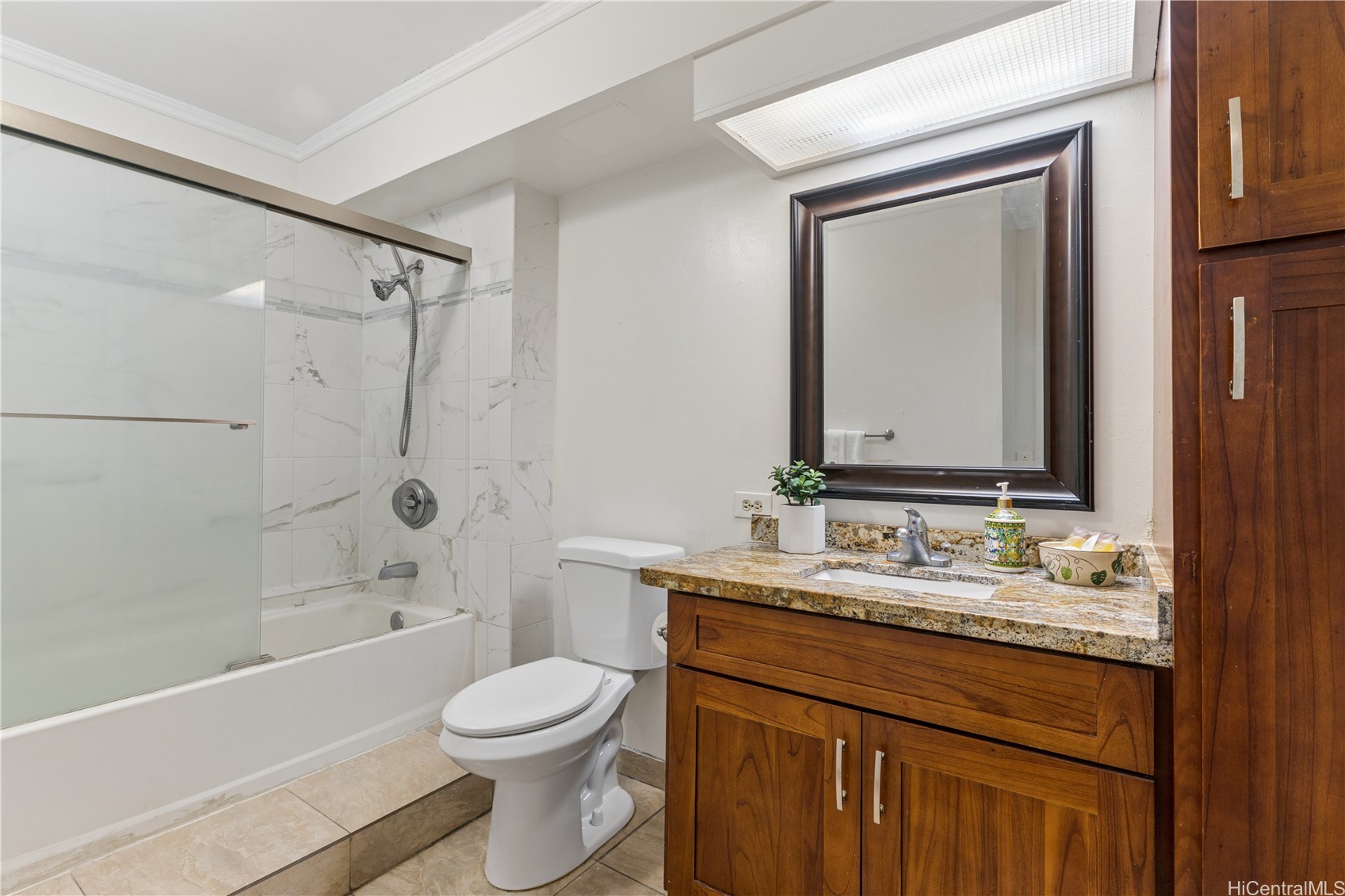 2465 Kuhio Avenue 304 Property Photo 18