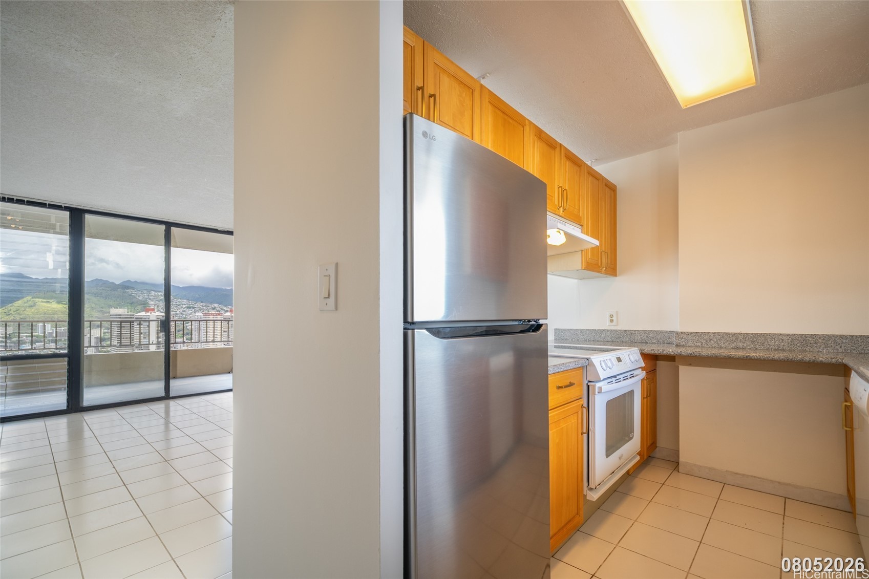 2121 Ala Wai Boulevard 4002 Property Photo 6