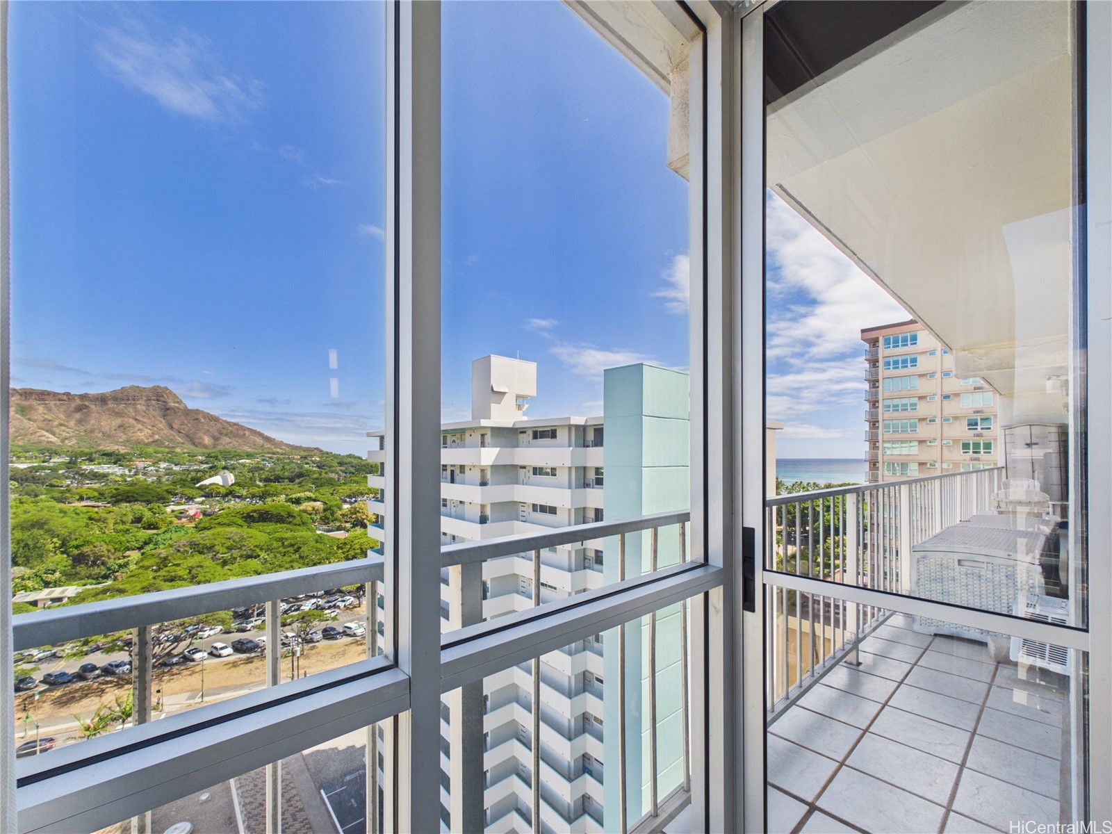 2575 Kuhio Avenue 1404 Property Photo 12
