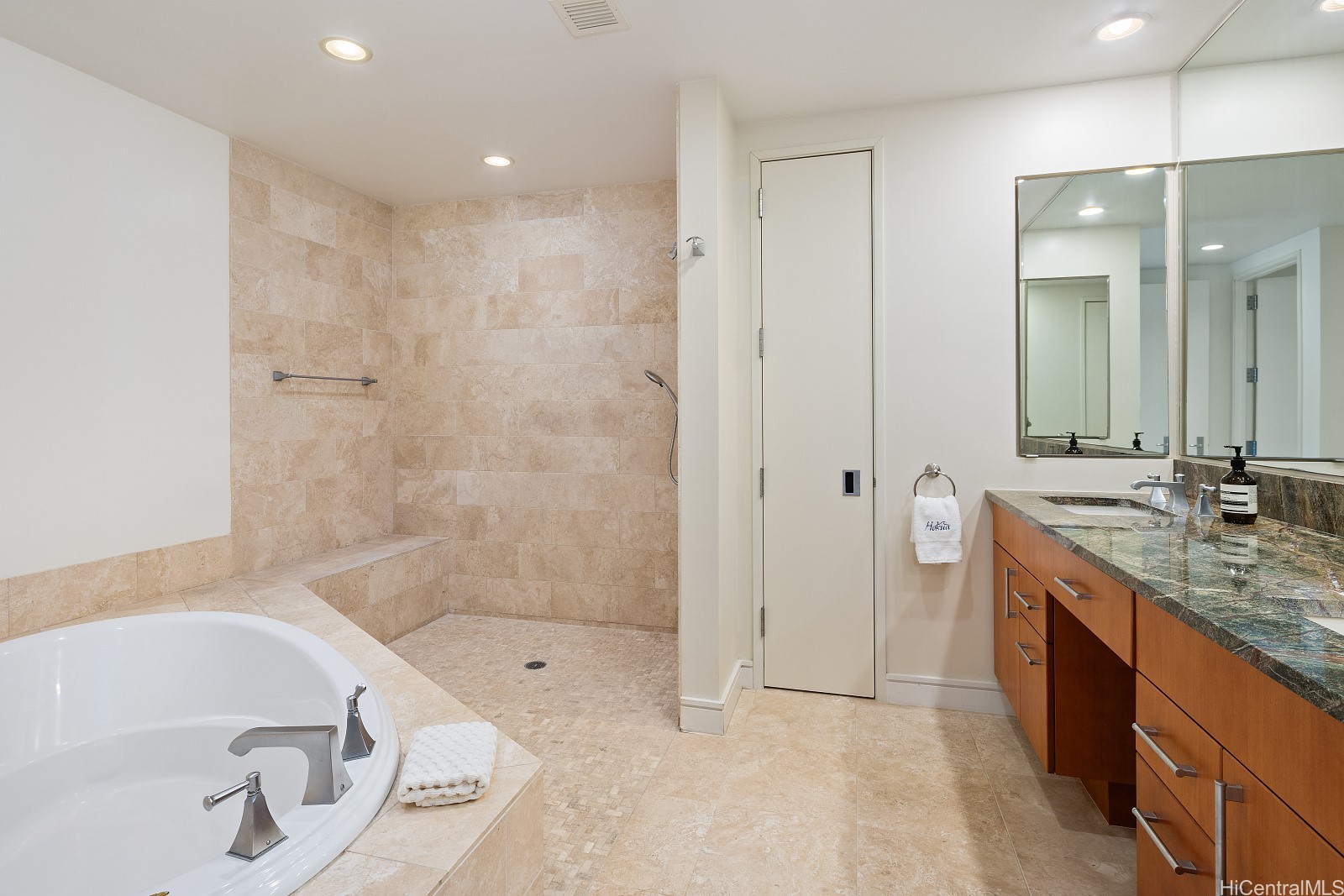 1288 Ala Moana Boulevard 4d Property Photo 15