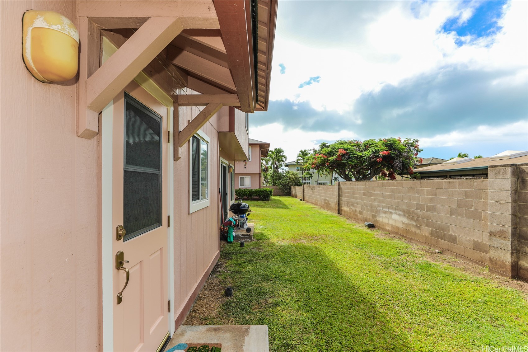 91-1163 Kamaaha Loop 13e Property Photo 21