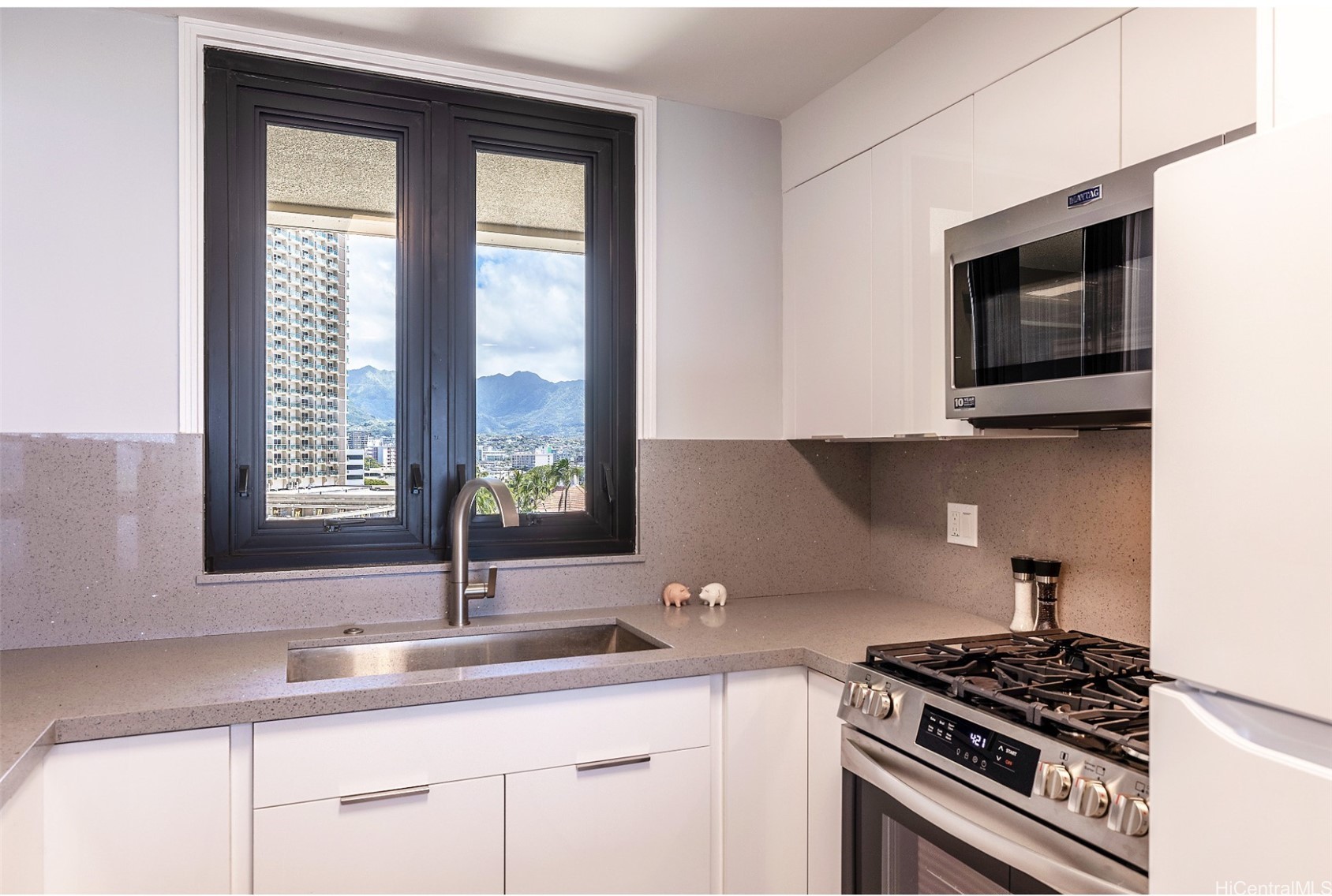 1600 Ala Moana Boulevard 1004 Property Photo 11