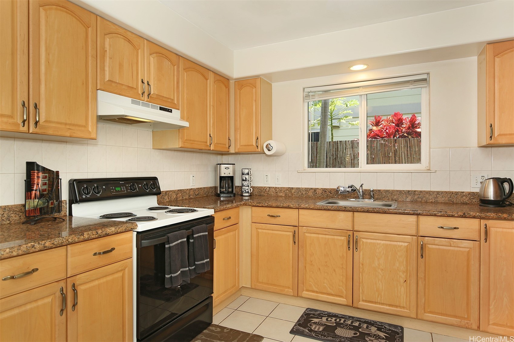 1227 8th Avenue Property Photo 5