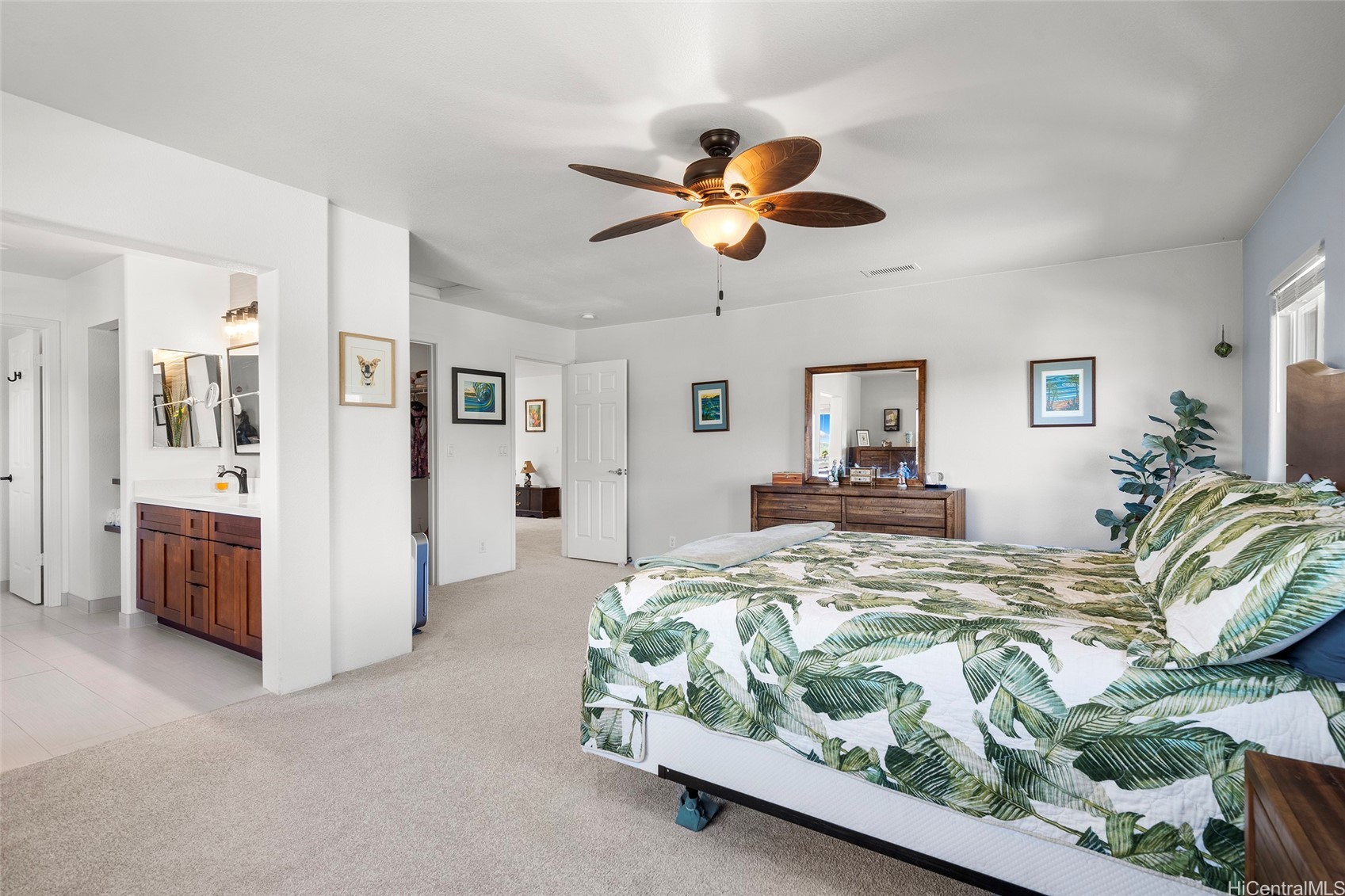 1004 Kaolo Street Property Photo 11
