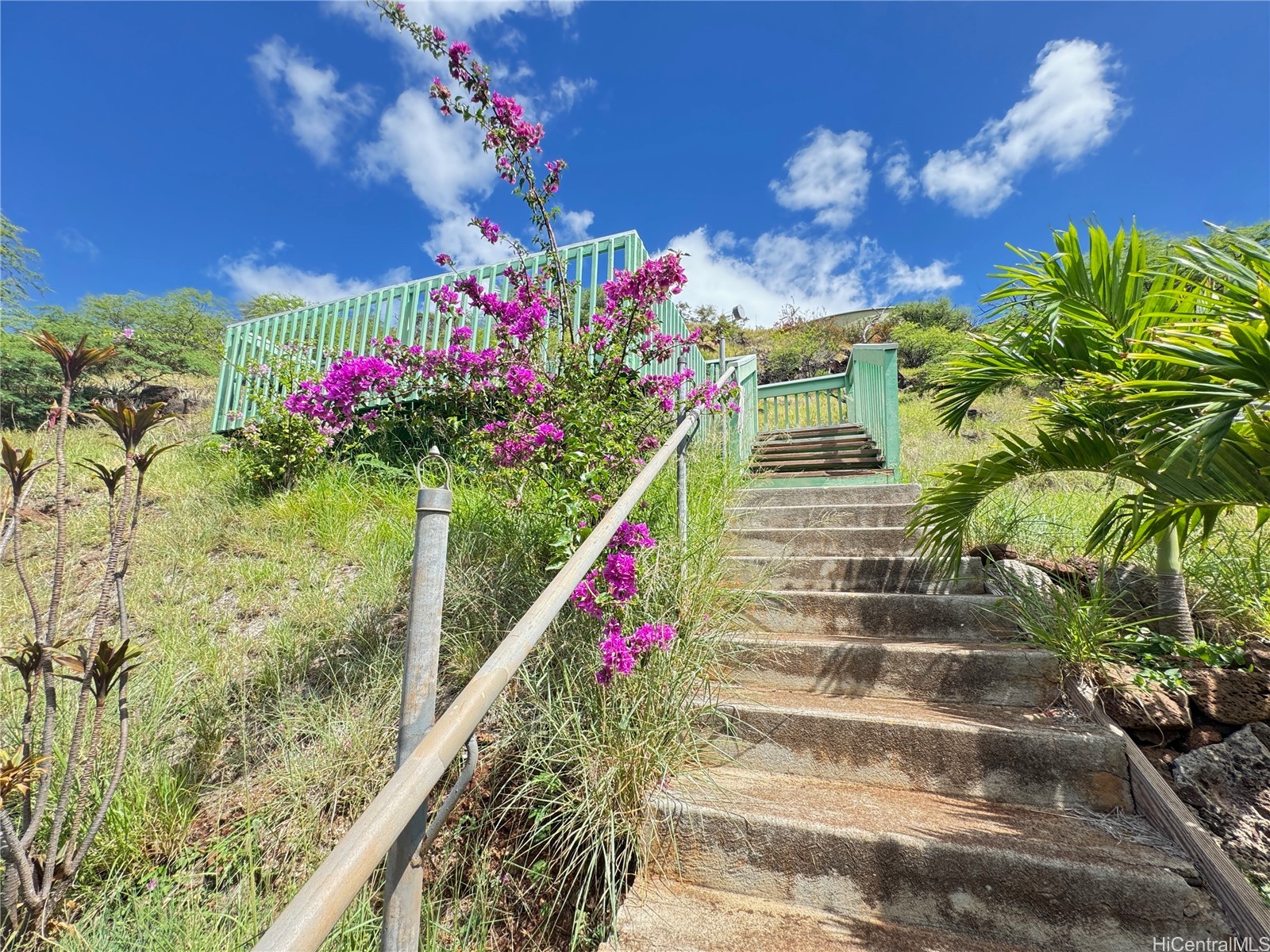 86-254 Kawili Street Property Photo 5