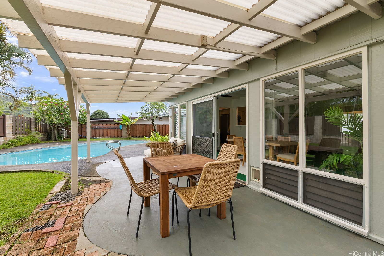 1031 Lunaai Place Property Photo 5