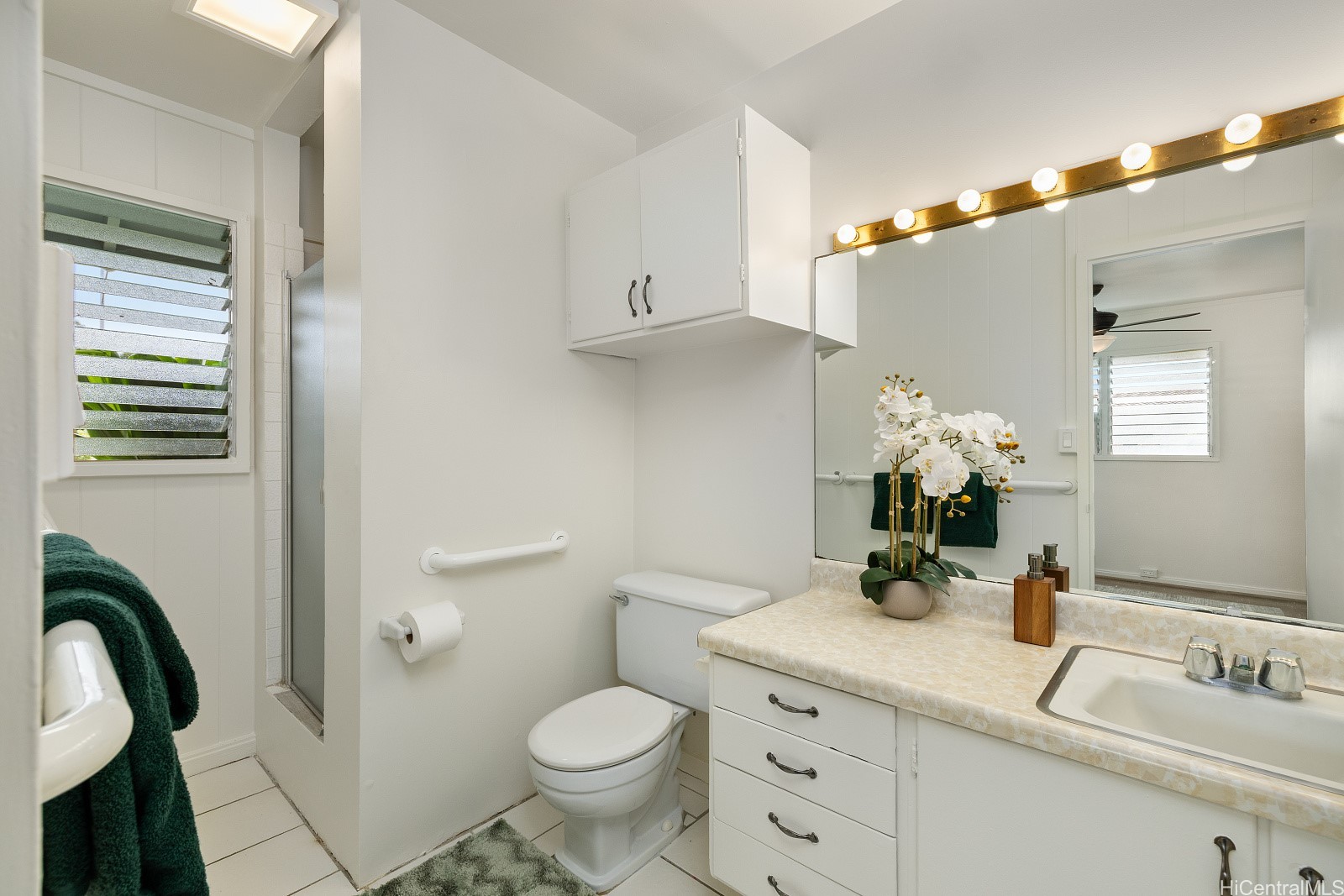 1031 Lunaai Place Property Photo 9