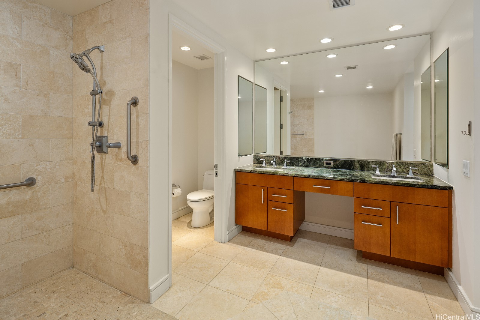 1288 Ala Moana Boulevard 8b Property Photo 12