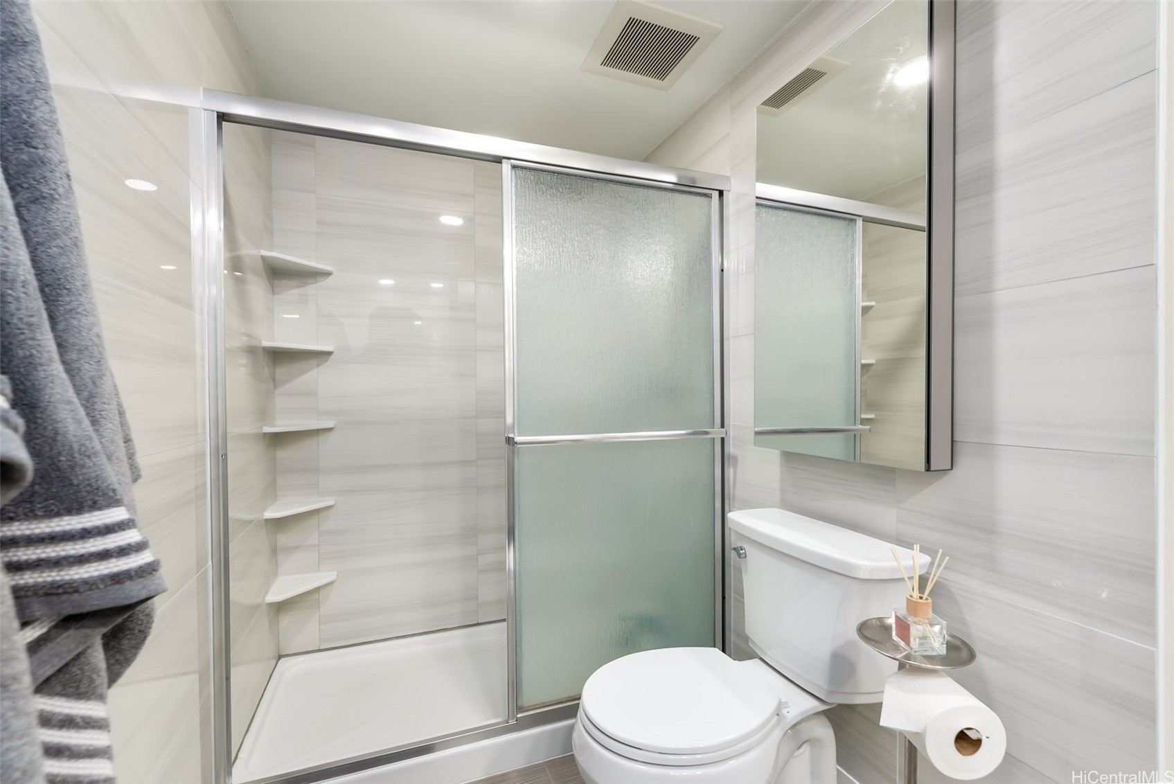 6750 Hawaii Kai Drive 102 Property Photo 10