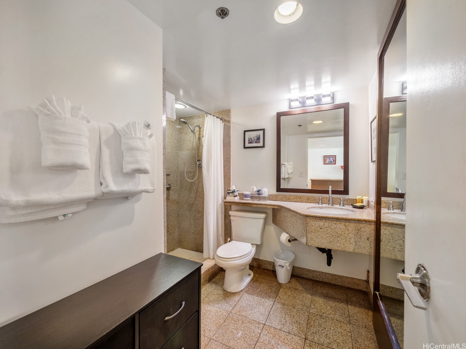 1777 Ala Moana Boulevard 817 Property Photo 19