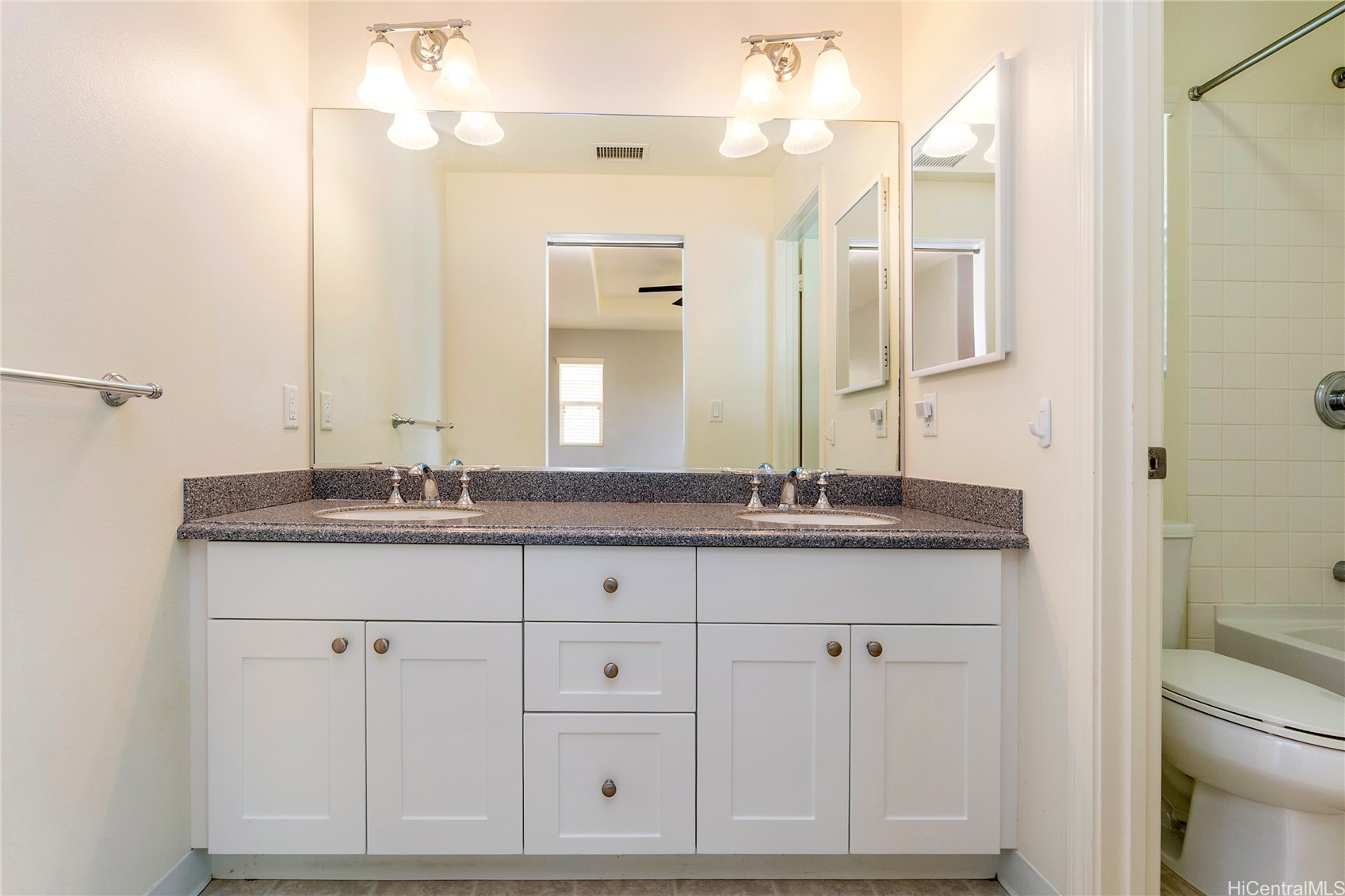 91-1290 Kaileolea Drive Property Photo 15