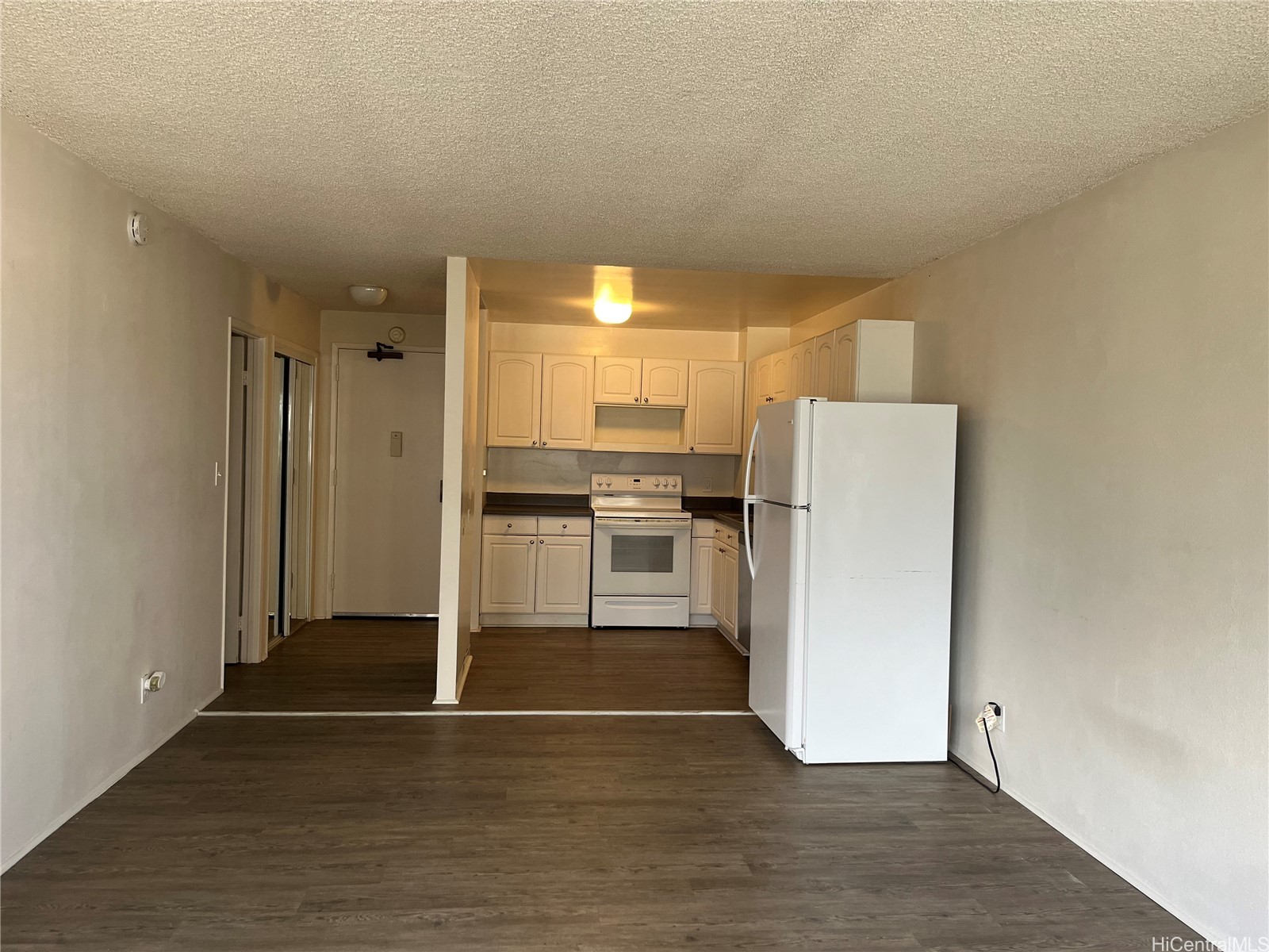 1255 Nuuanu Avenue E2108 Property Photo 6