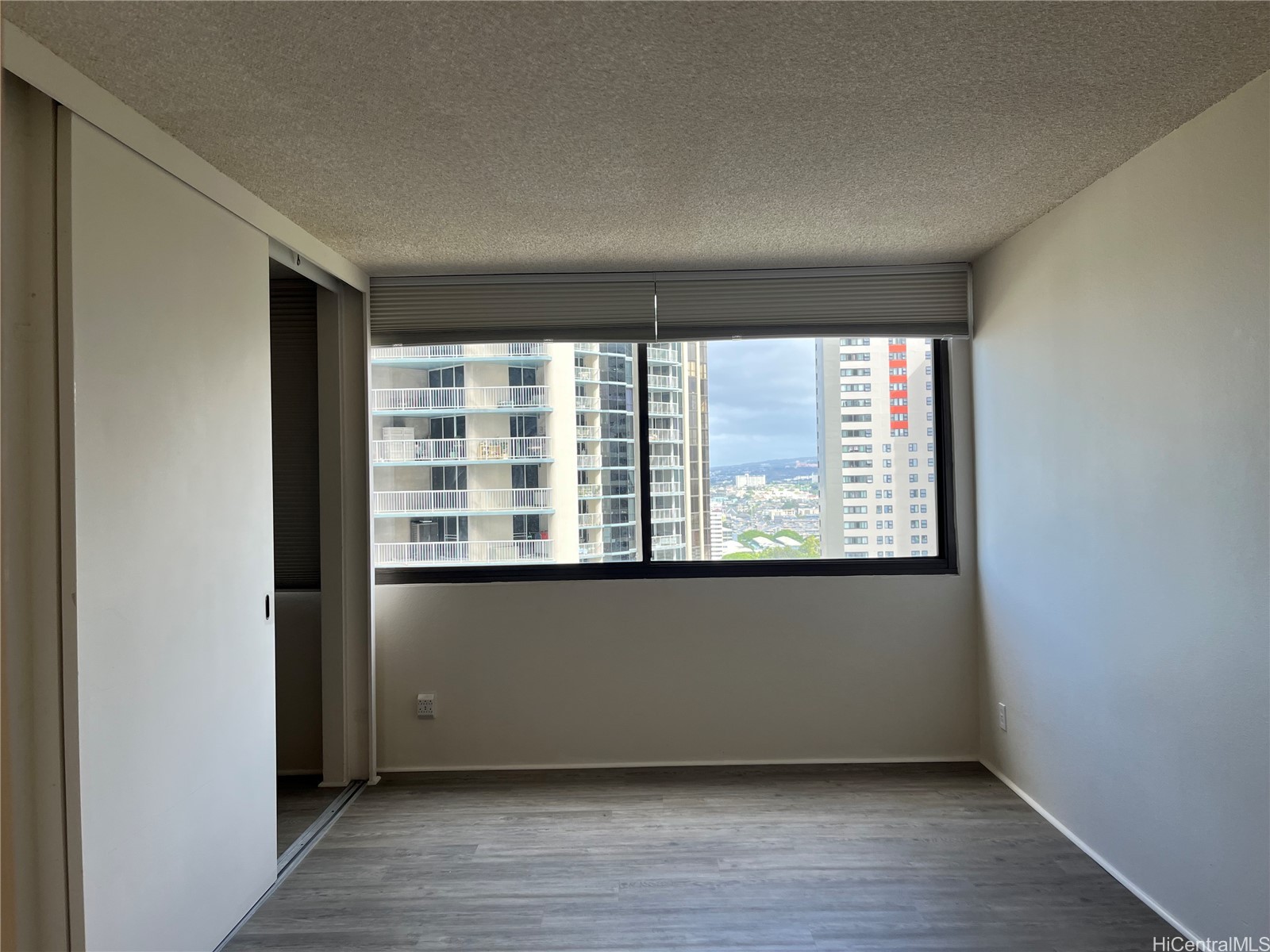 1255 Nuuanu Avenue E2108 Property Photo 7
