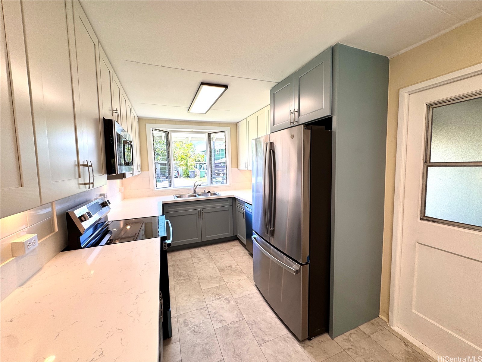 919 Kaipii Street Property Photo 4