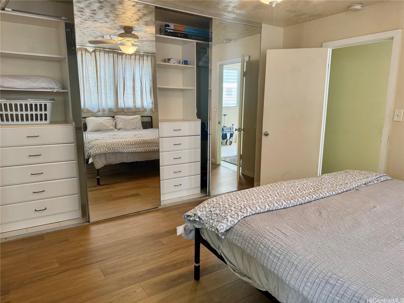 2355 Ala Wai Boulevard 401 Property Photo 6