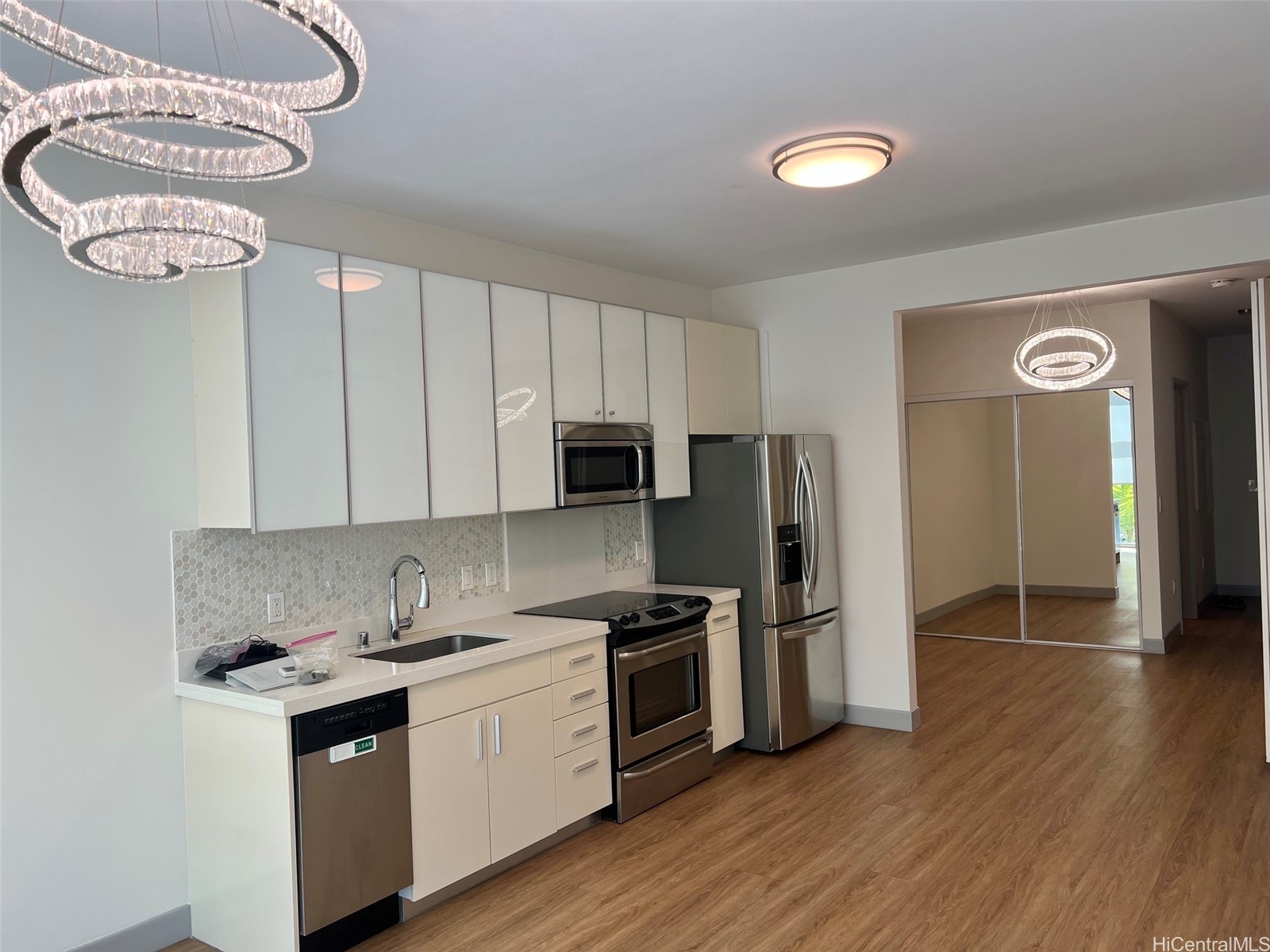 610 Ala Moana Boulevard M206 Property Photo 1