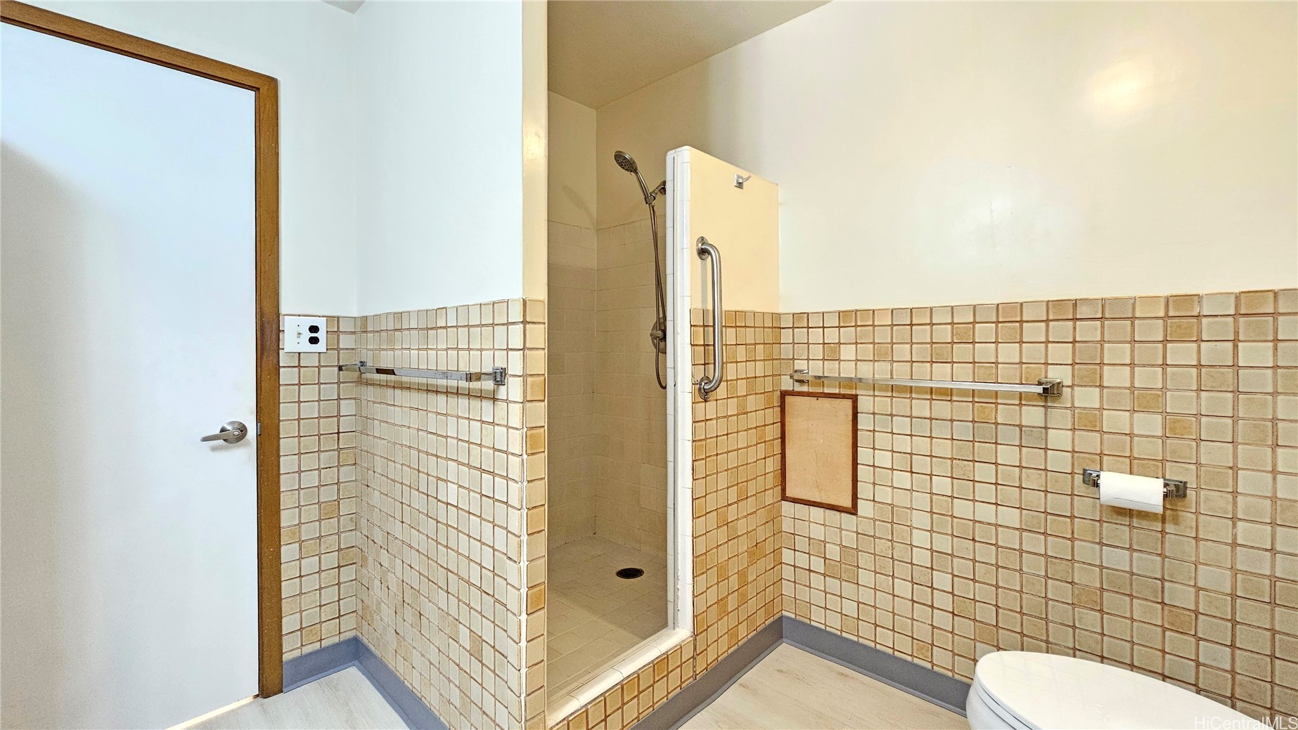 1720 Ala Moana Boulevard 407a Property Photo 5