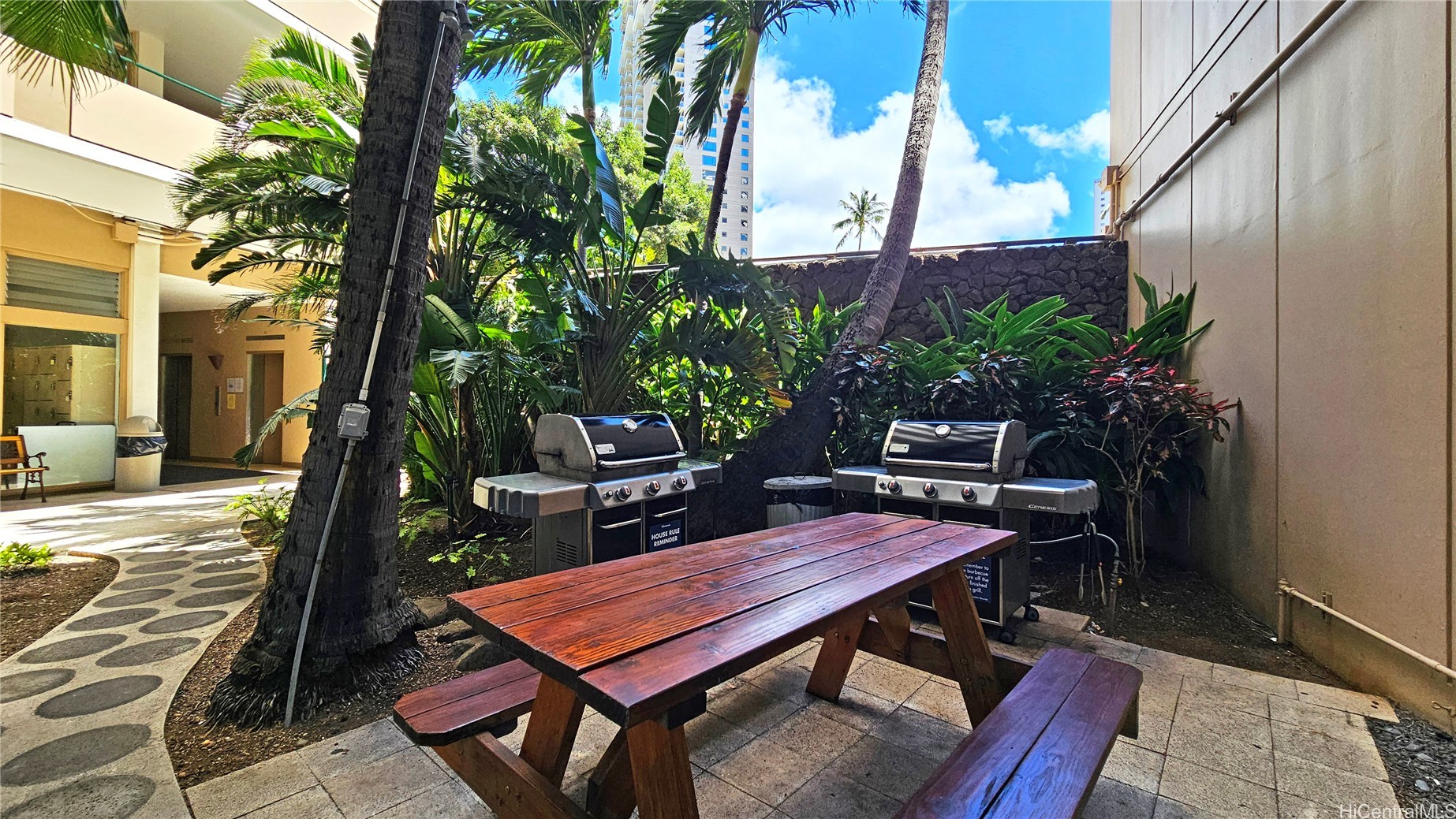 1720 Ala Moana Boulevard 407a Property Photo 9