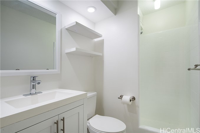 909 Kahuna Lane 103 Property Photo 6