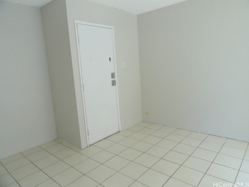 2509 Ala Wai Boulevard 405 Property Photo 4