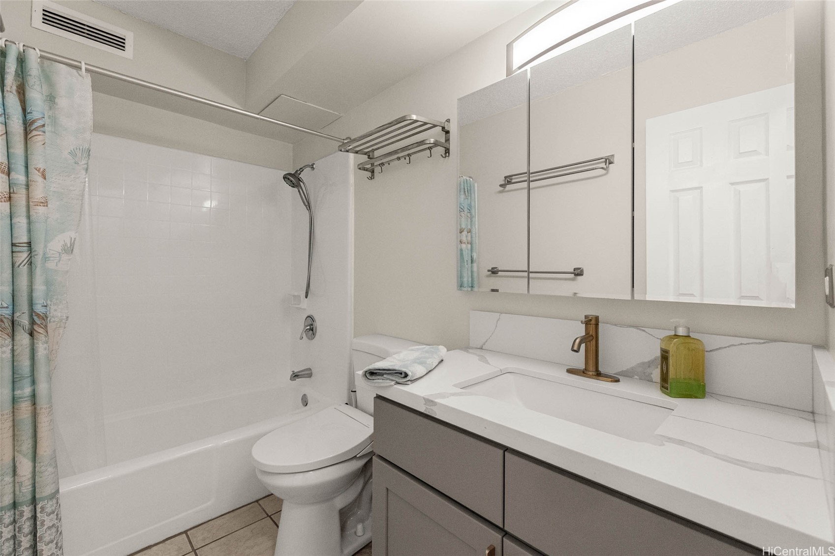 1863 Kaioo Drive 302 Property Photo 7
