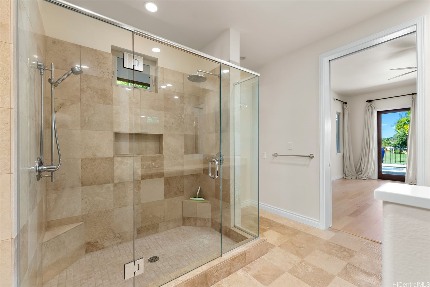 1015 Koko Kai Place Property Photo 14