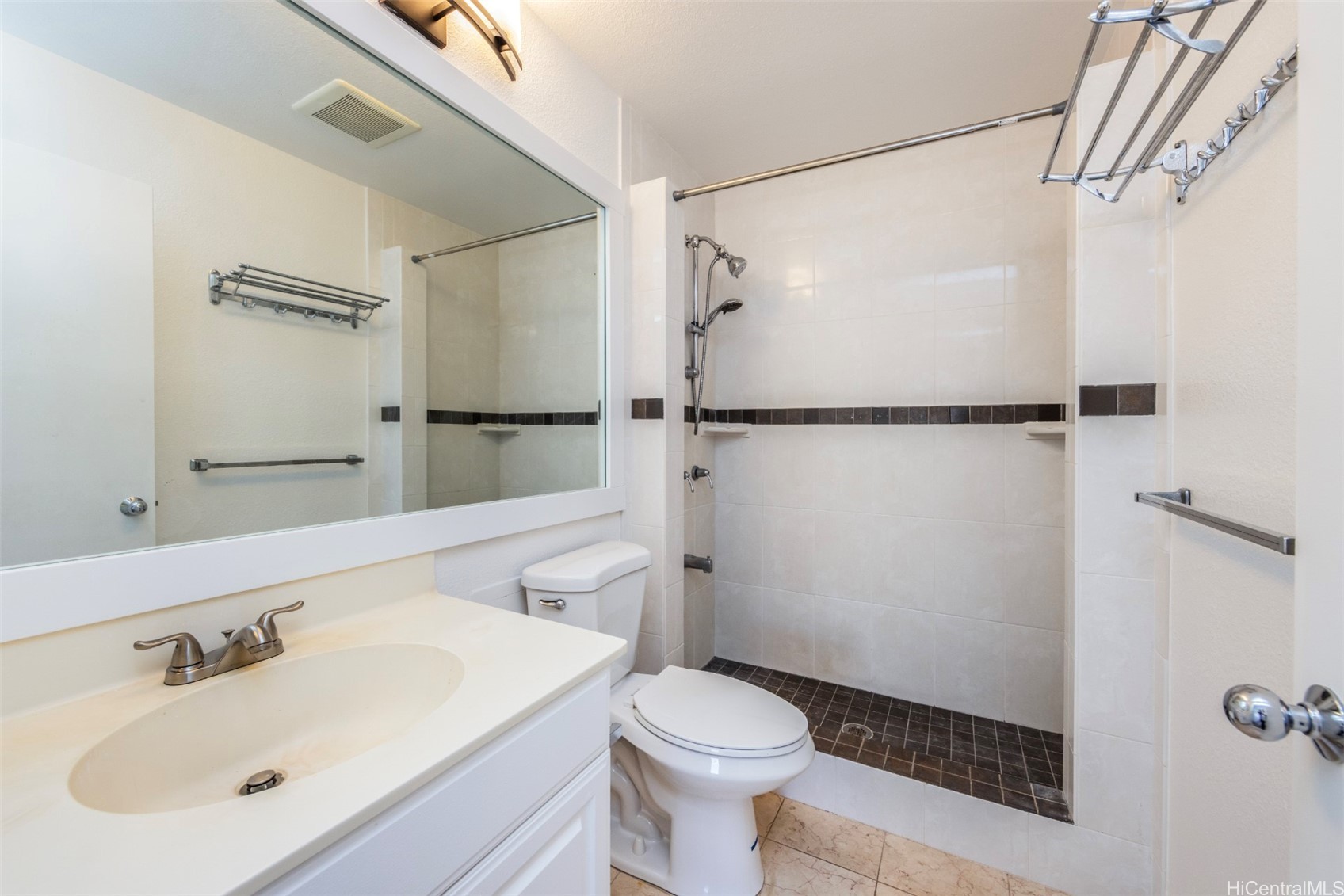 92-1519 Aliinui Drive 12e Property Photo 6