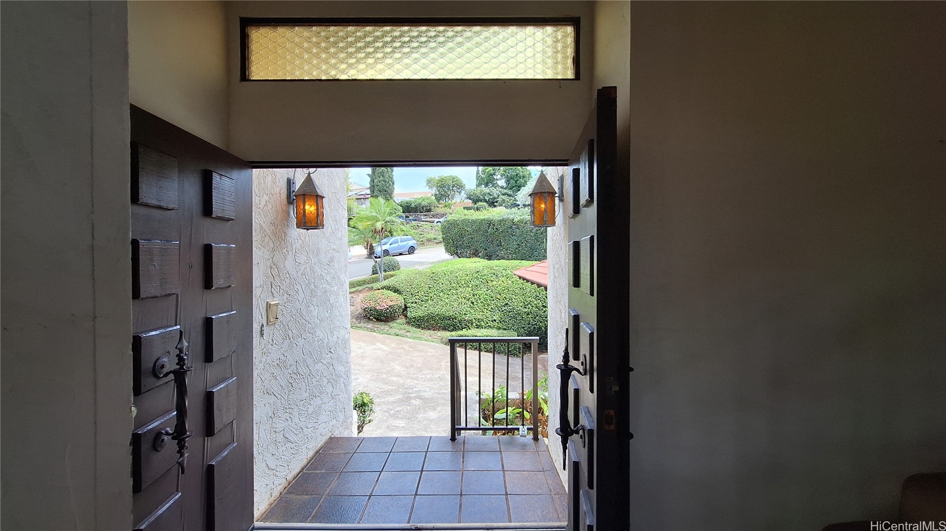 1621 Kuhilani Street Property Photo 5