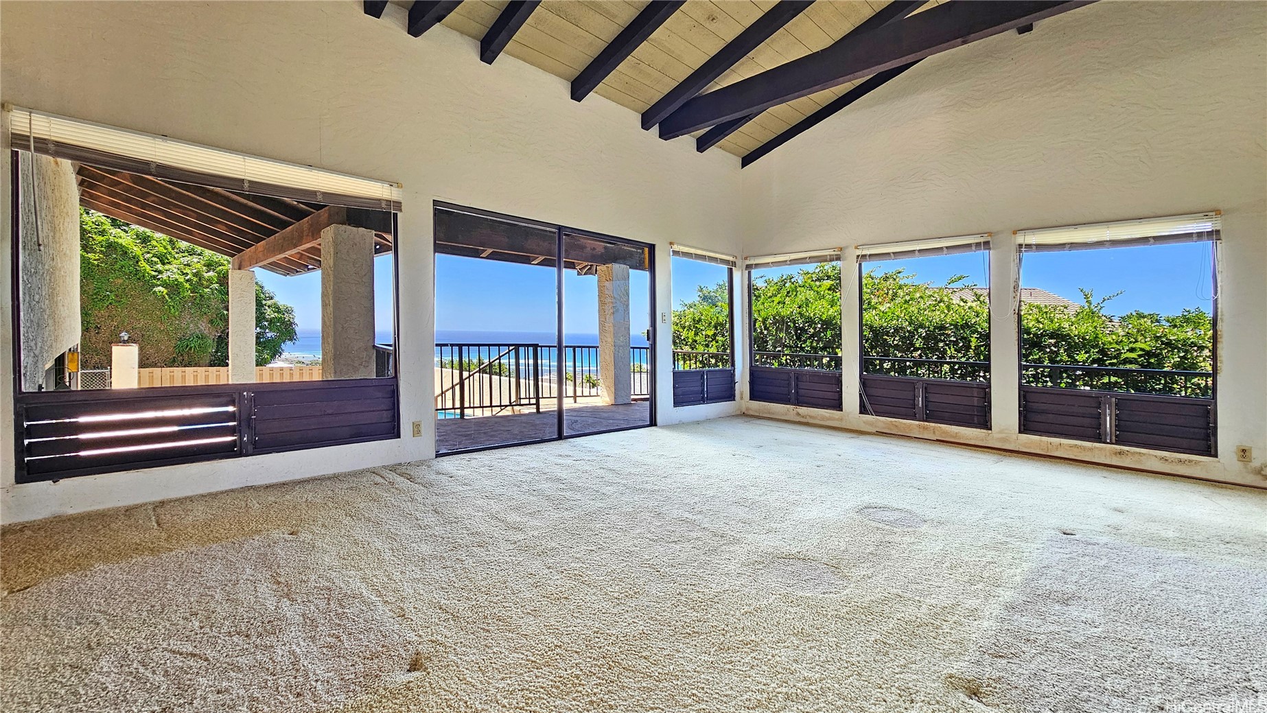 1621 Kuhilani Street Property Photo 6
