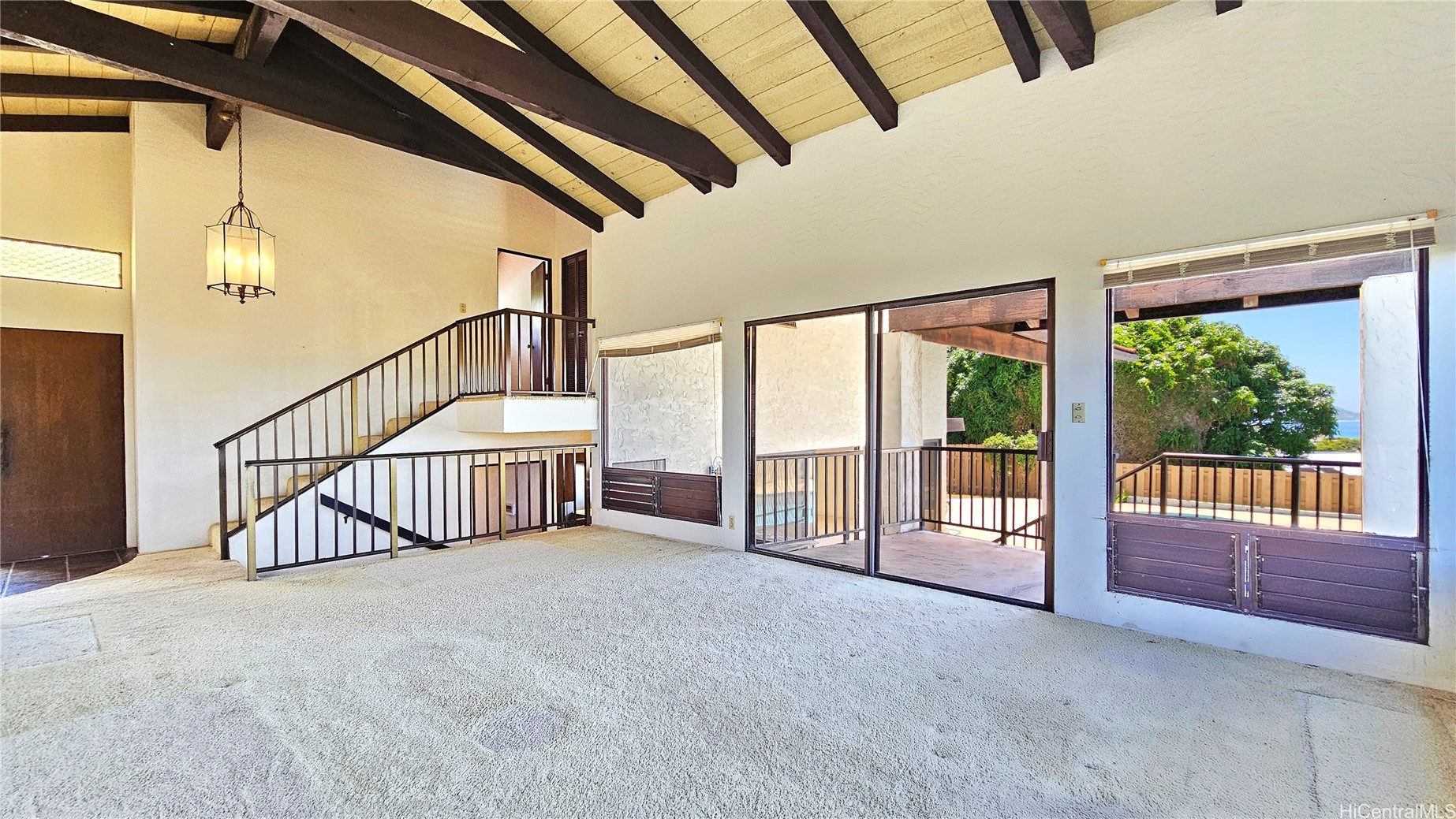 1621 Kuhilani Street Property Photo 8