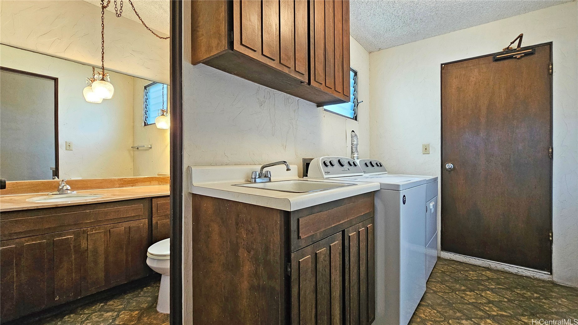 1621 Kuhilani Street Property Photo 14